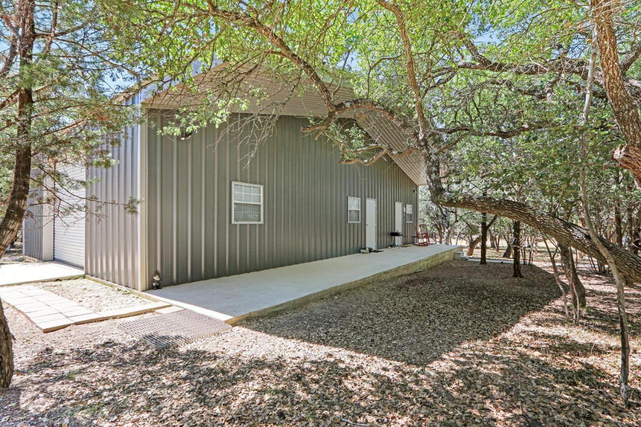 Come On Inn Wimberley Extérieur photo